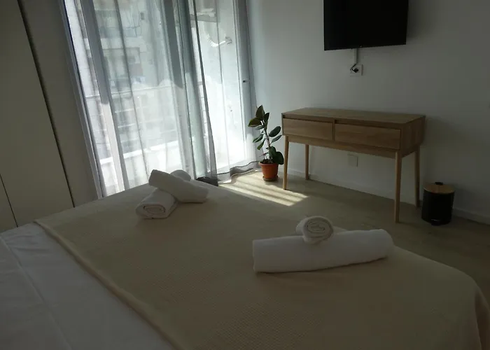 Tana's Comfort Himarë