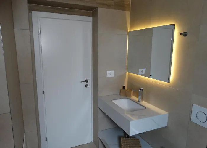 Tana's Comfort * Himarë