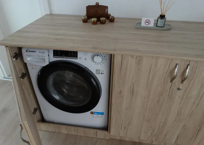 Tana's Comfort * Himarë