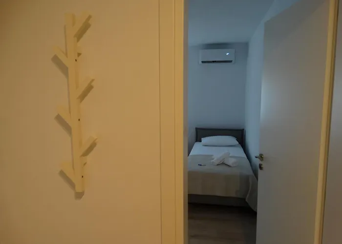 Daire Tana's Comfort Himarë